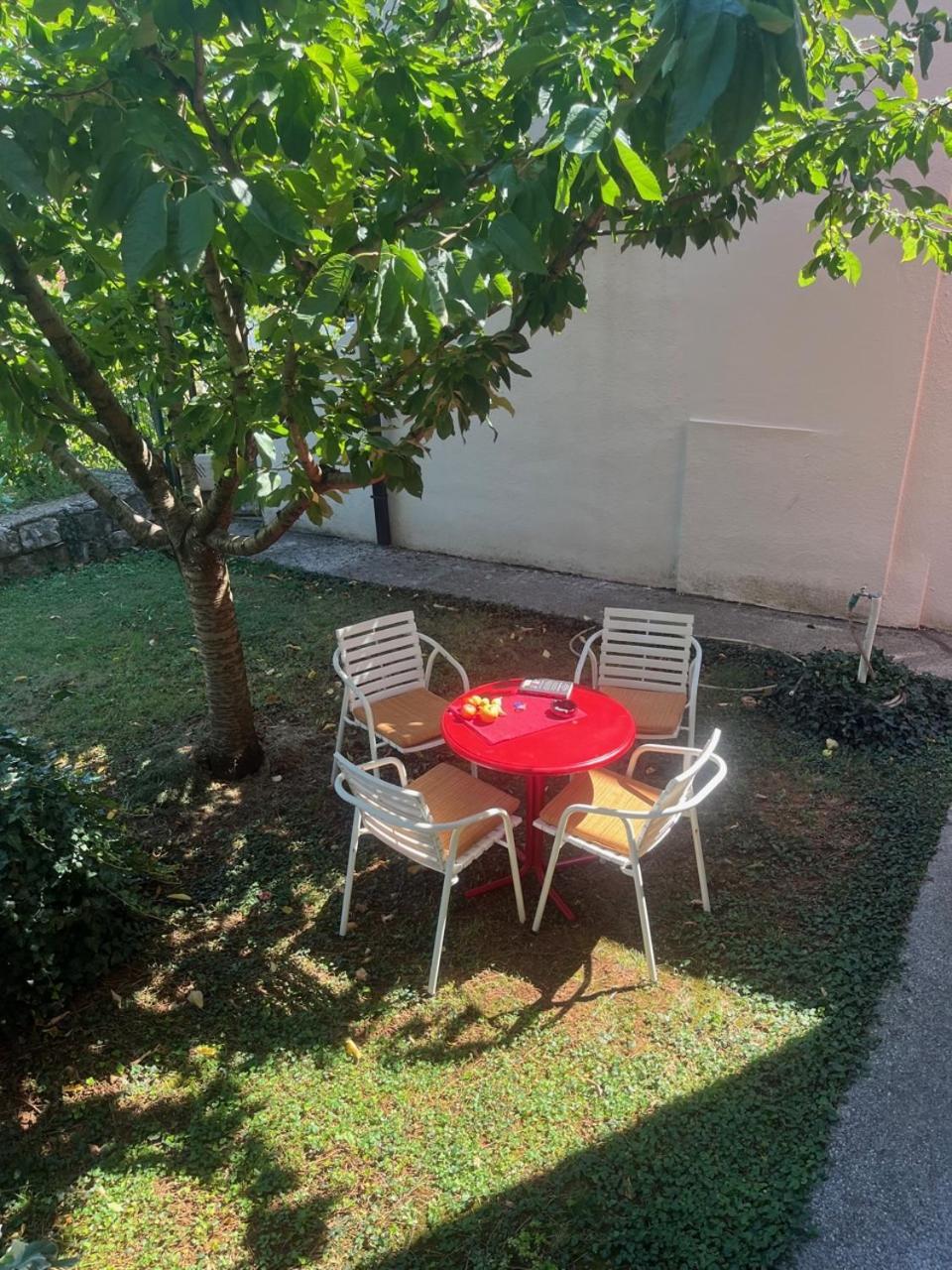 Gorica Hill Apartment Podgorica Bagian luar foto